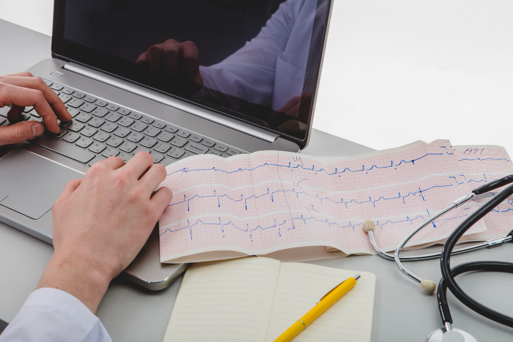Electrocardiograma de 12 Derivaciones con el Dr. Jesús Samuel Borges López: Evaluación Precisa de la Salud Cardiaca